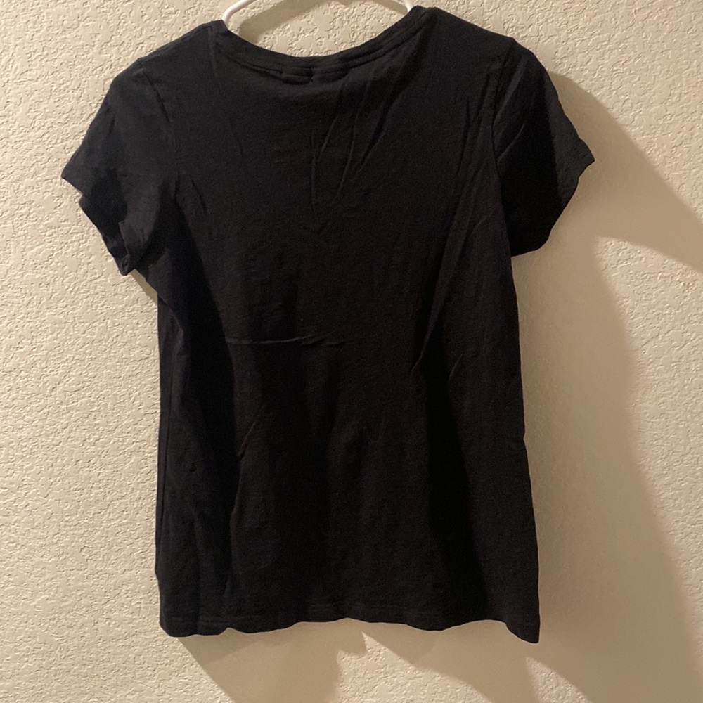 Max Studio Basic Tshirt Vneck Pocket Tee Black Si… - image 5